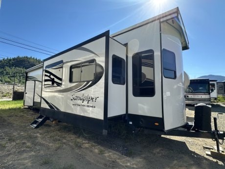 2023 Forest River Sandpiper Destination