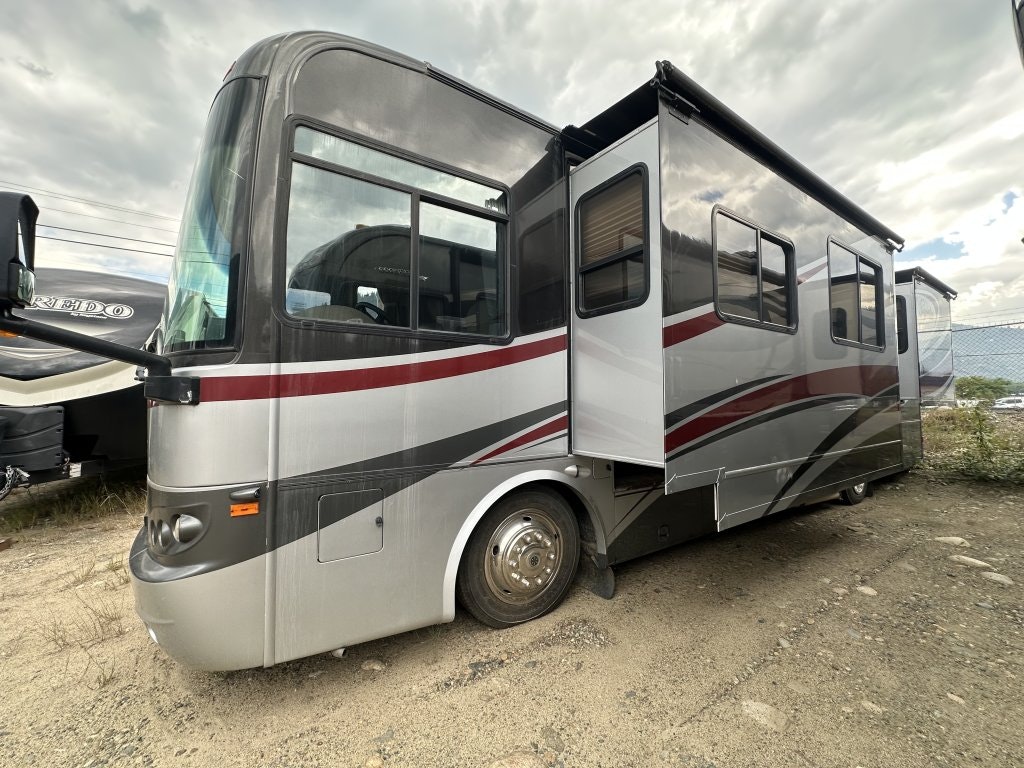 2008 Triple E Signature A371Q (U1212) Main Image