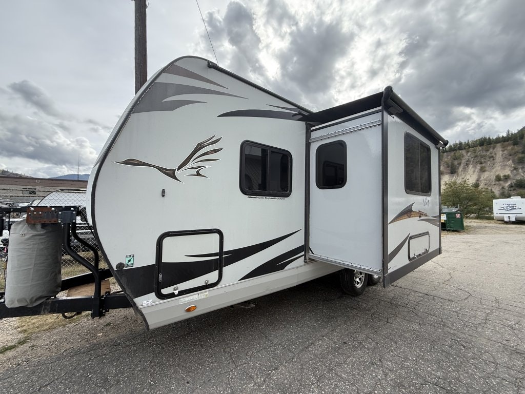 2021 Northwood Nash 23D Off Grid (u8557) Main Image