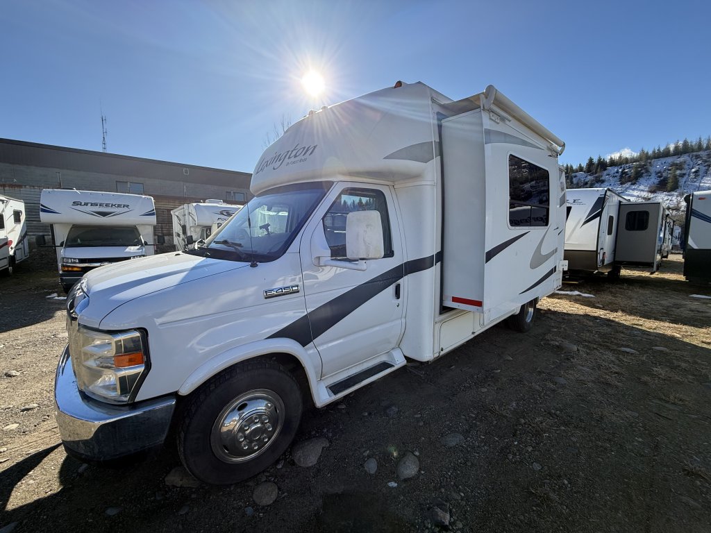 2008 Forest River Lexignton 235 (u4330) Main Image