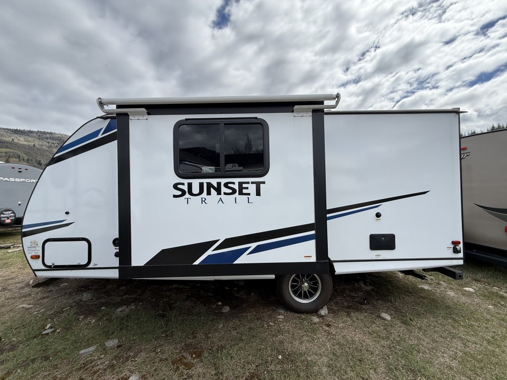 2021 Crossroads Sunset Trail Superlite 195 RK (u2375) Main Image