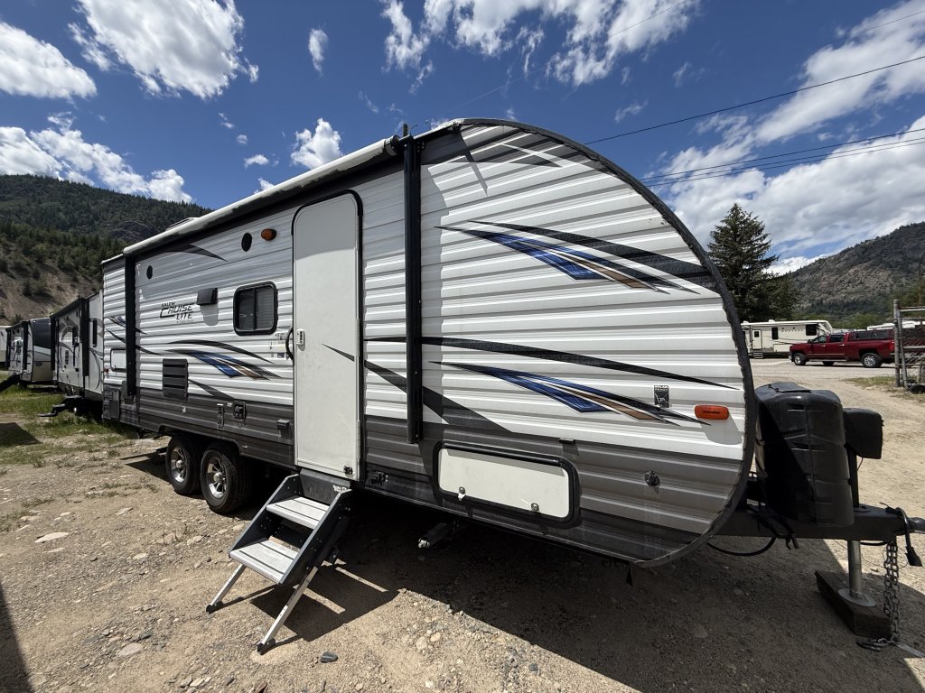 2019 Forest River Salem Cruise Lite 233 RBXL (u68686) Main Image