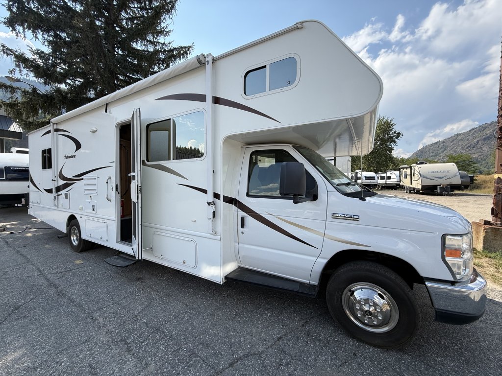 2012 Adventurer Adventurer 31 DS (u8565) Main Image