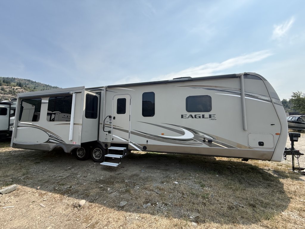 2017 Jayco Eagle 330 RSTS (u0230) Main Image