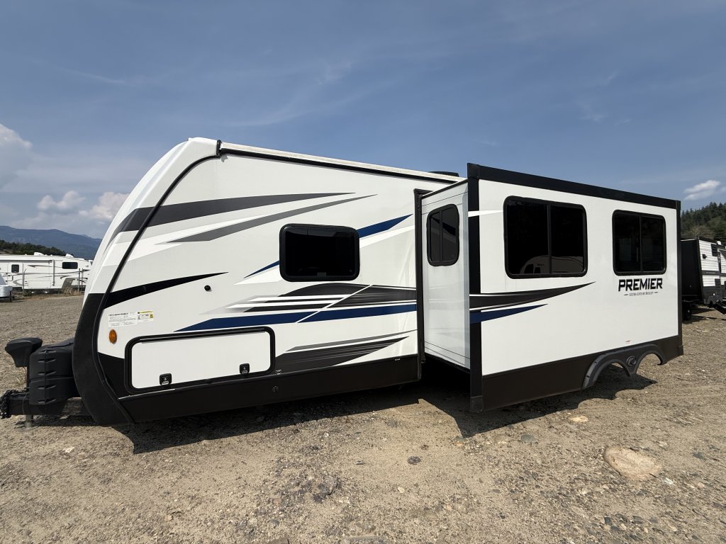 2022 Keystone Bullet Ultra Lite Premier 26RB (u3247) Main Image