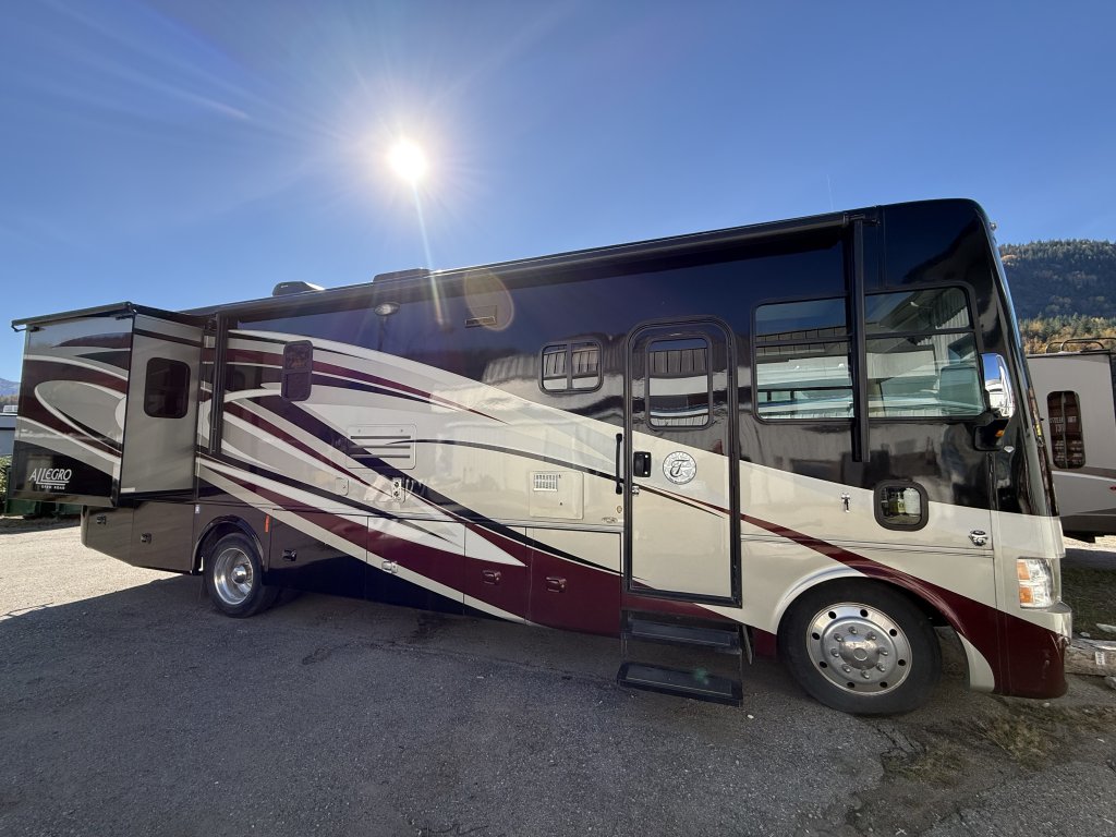 2014 Tiffin Motor Homes Open Road Allegro 31 SA (U8838) Main Image
