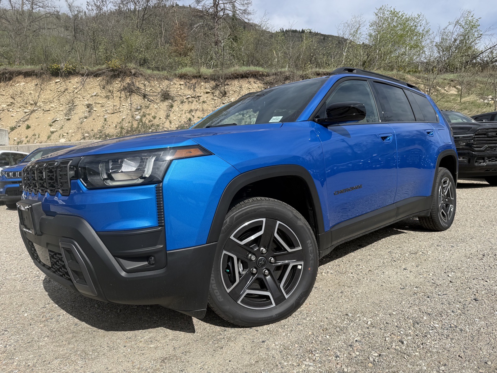 2026 Jeep Cherokee LAREDO (26078) Main Image