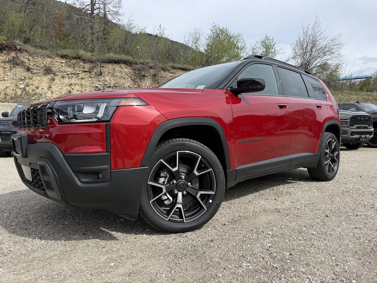 2026 Jeep Cherokee OVERLAND (26081) Main Image