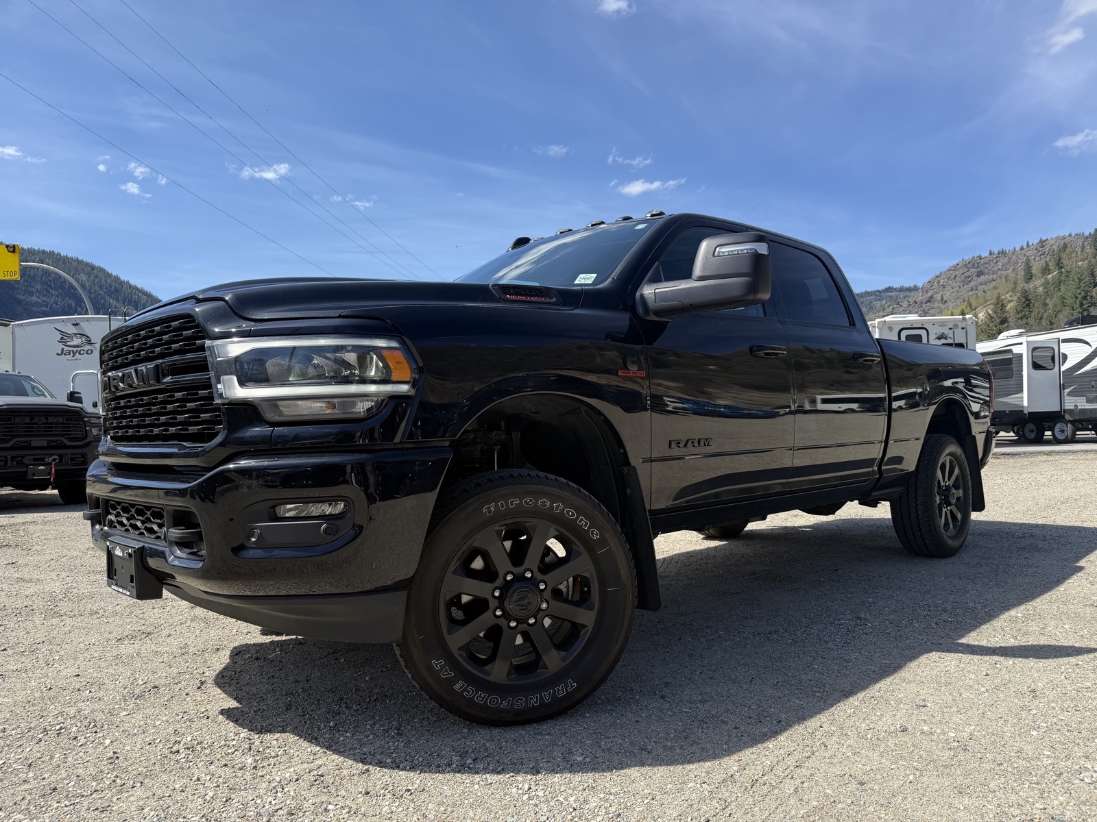 2024 Ram 3500 BIG HORN (26076C) Main Image