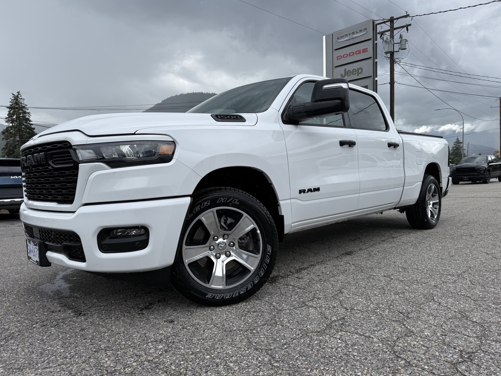 2026 Ram 1500 EXPRESS (26113) Main Image