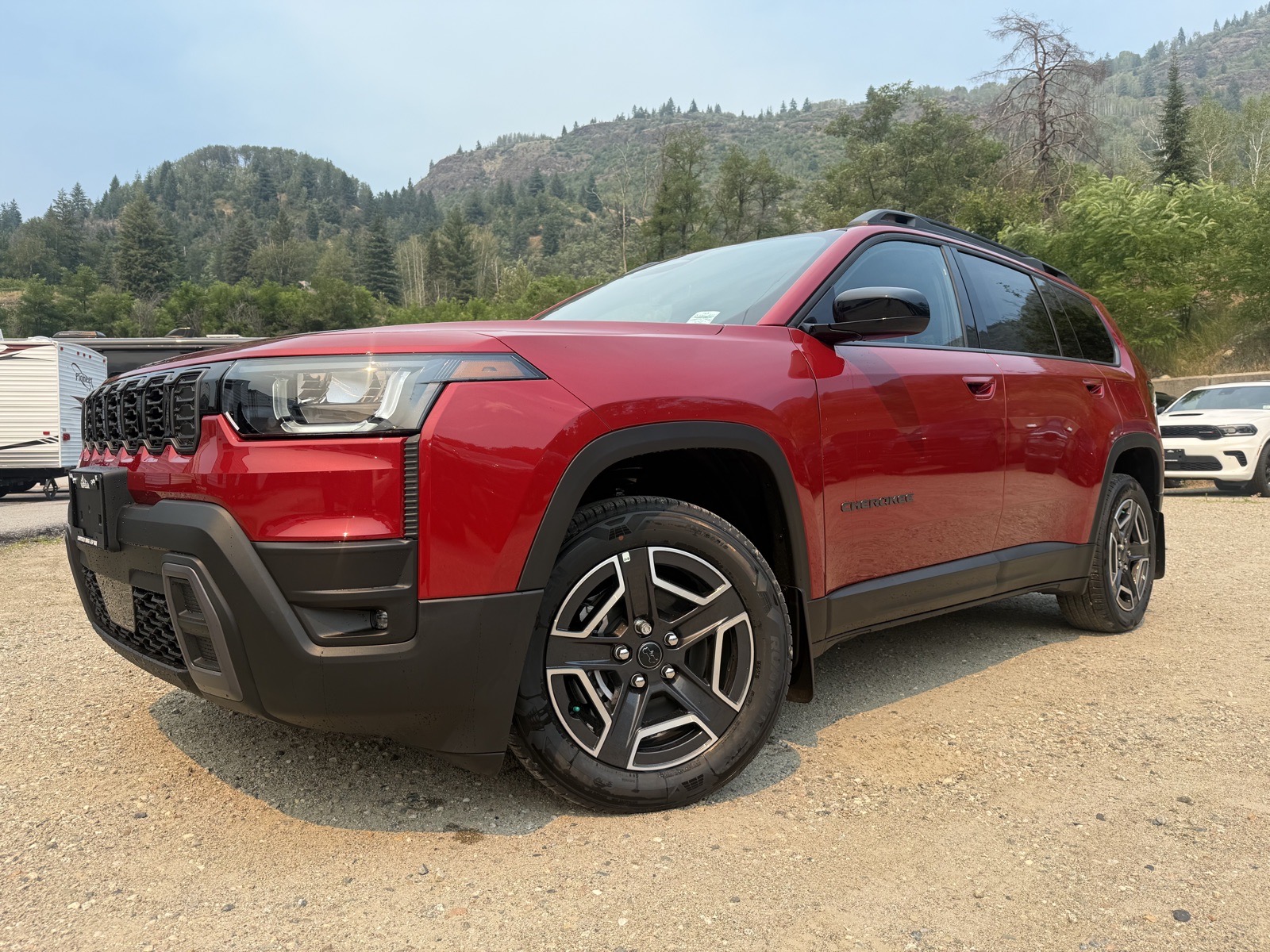 2026 Jeep Cherokee LAREDO (26121) Main Image