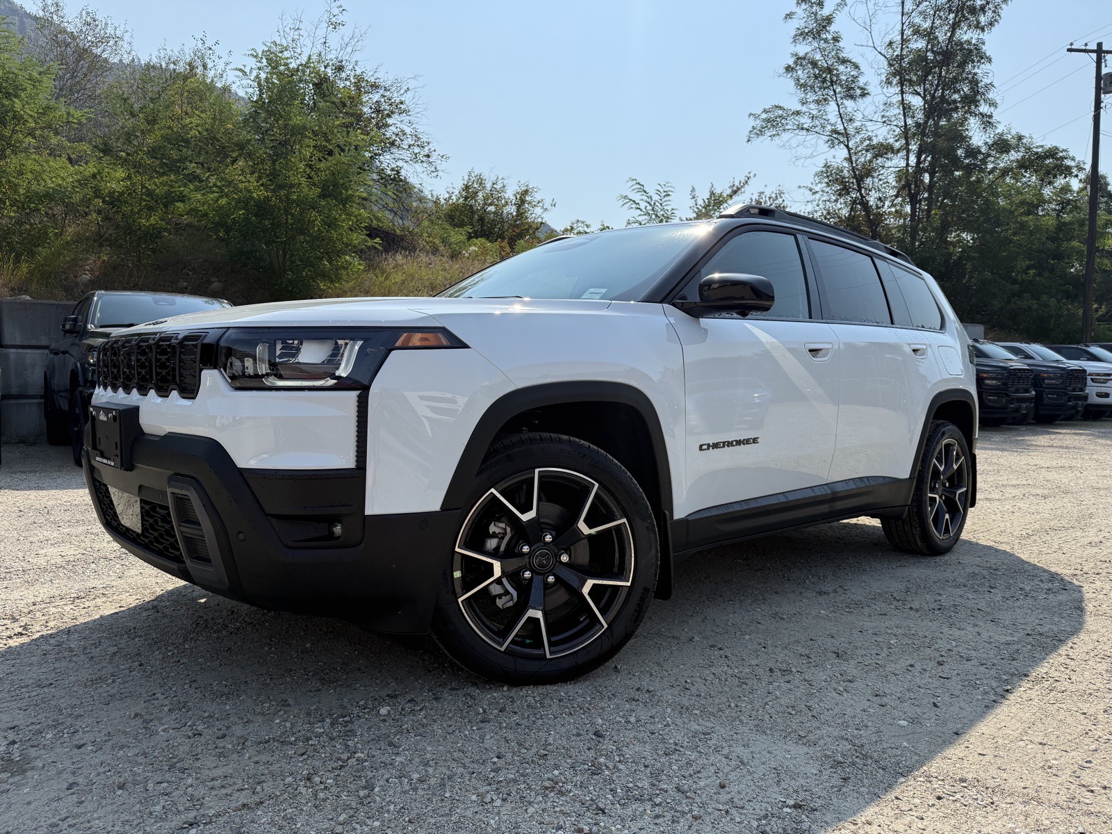 2026 Jeep Cherokee OVERLAND (26154) Main Image