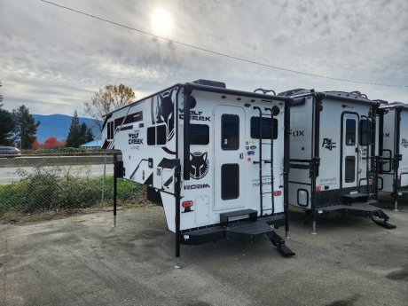 2025 Northwood WOLF CREEK 890  Truck Camper