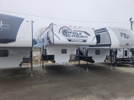 2025 Northwood WOLF CREEK 910  Truck Camper