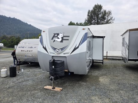 2023 Northwood Arctic Fox 25W  Travel Trailer