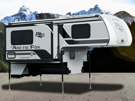 2026 Northwood Arctic Fox 811  Truck Camper