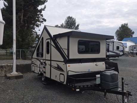 2018 Forest River Rockwood a122bh  Travel Trailer