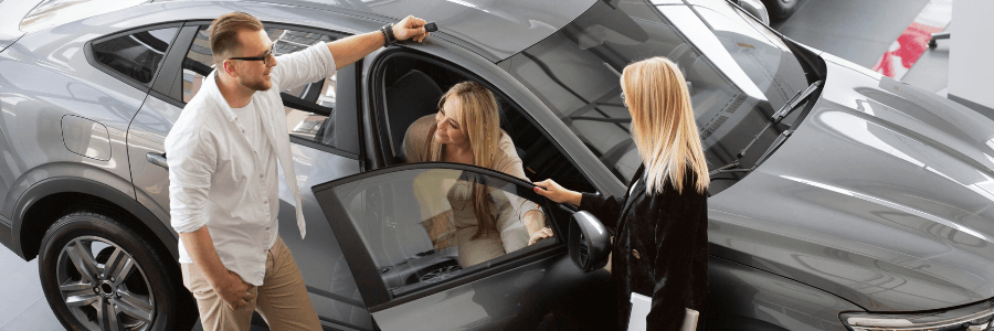 dealership-customers