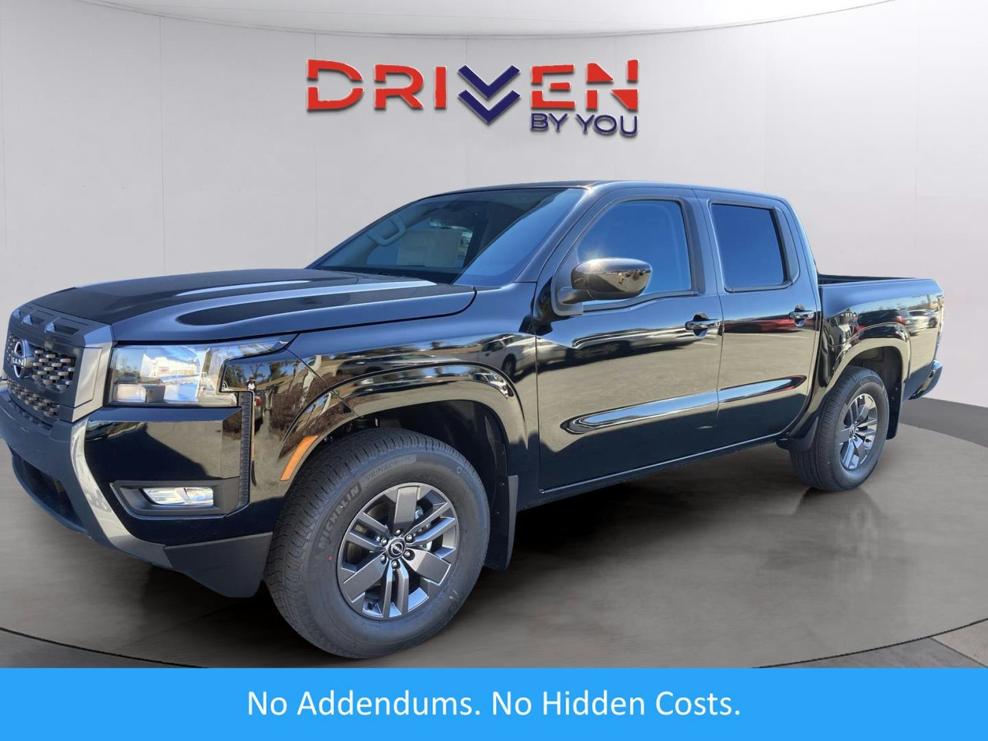 2025 Nissan Frontier SV (MN19502) Main Image