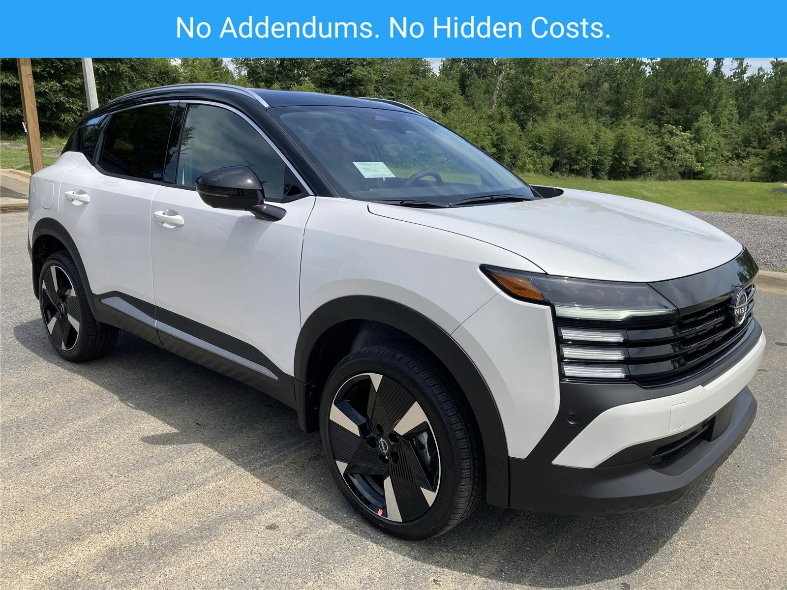 2025 Nissan Kicks SR (MN39458) Main Image