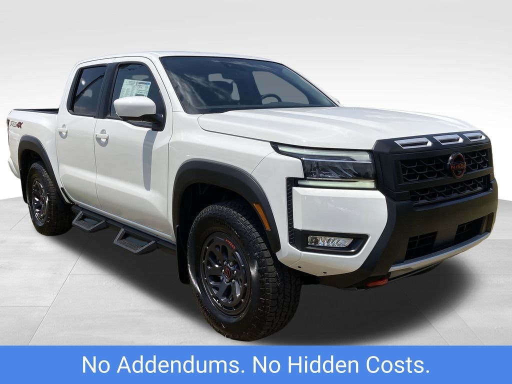 2025 Nissan Frontier PRO-4X (MN44630) Main Image
