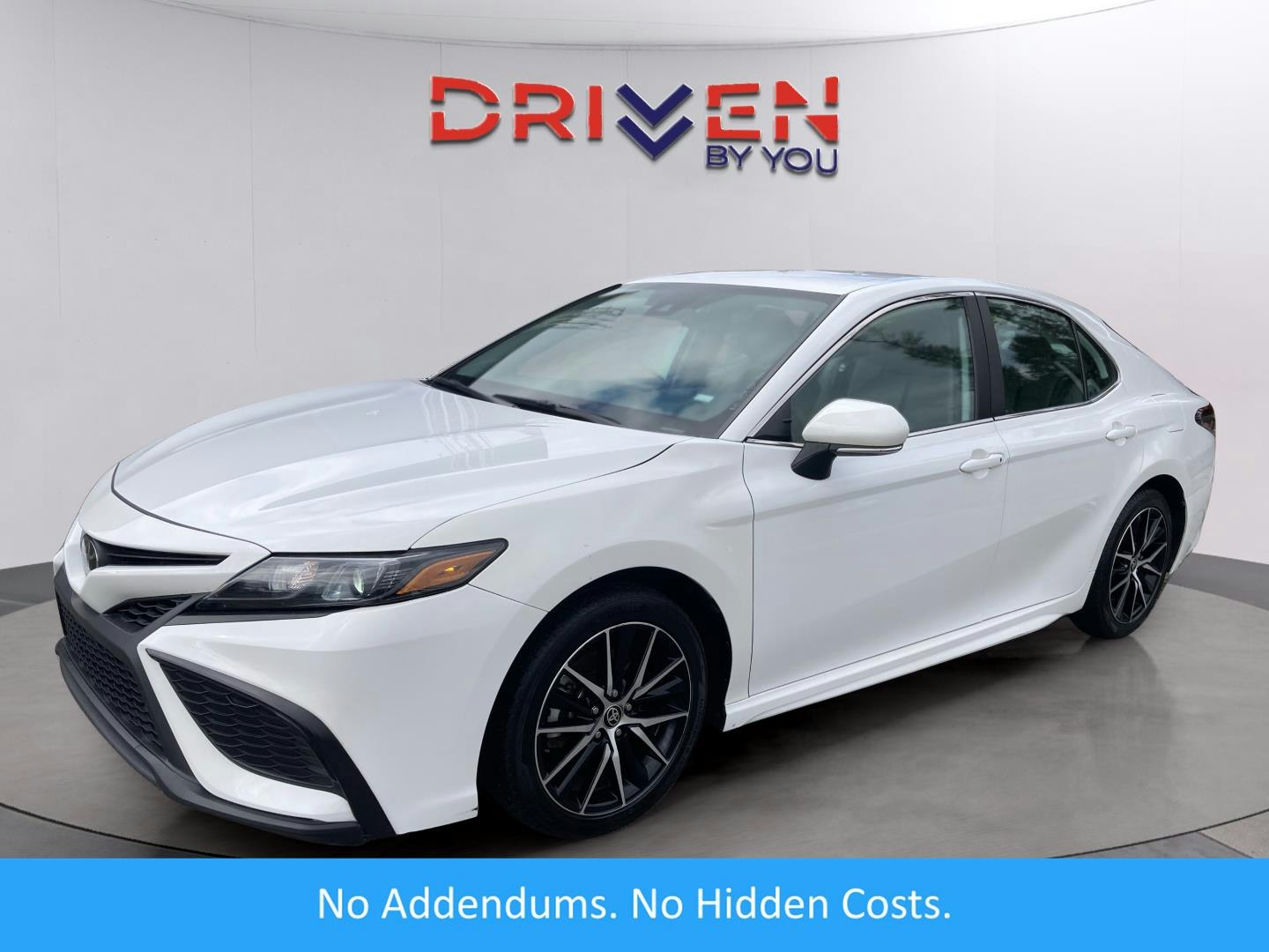 2024 Toyota Camry SE (MN73459SA) Main Image