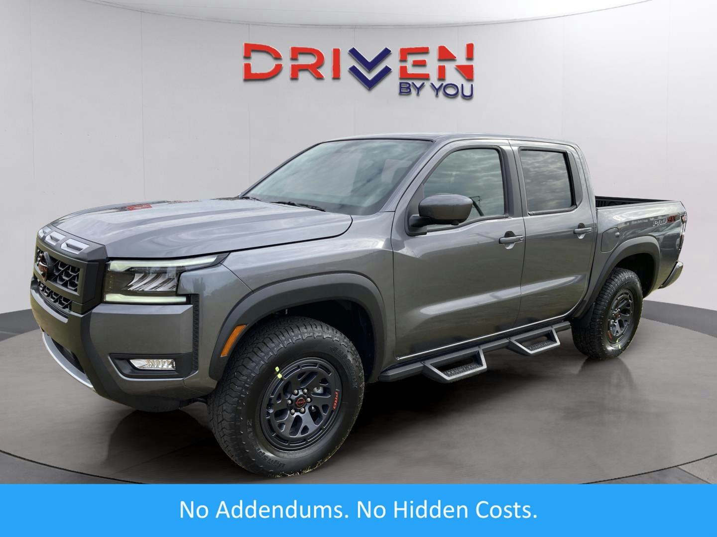 2026 Nissan Frontier PRO-4X (MN30440) Main Image