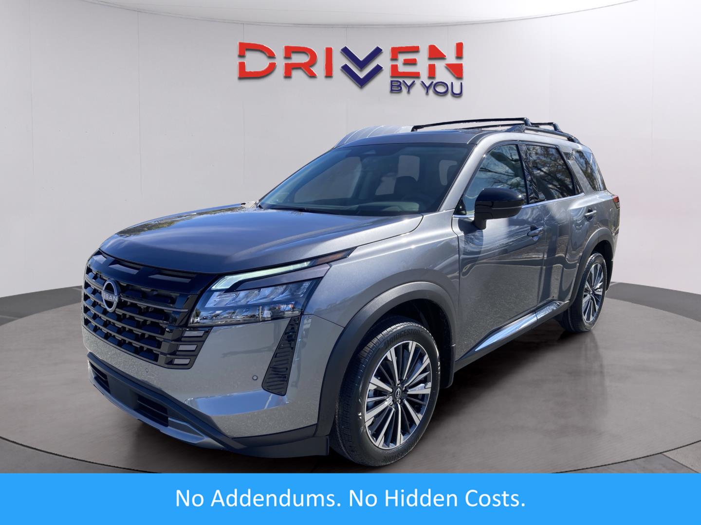 2026 Nissan Pathfinder Platinum (MN08825) Main Image