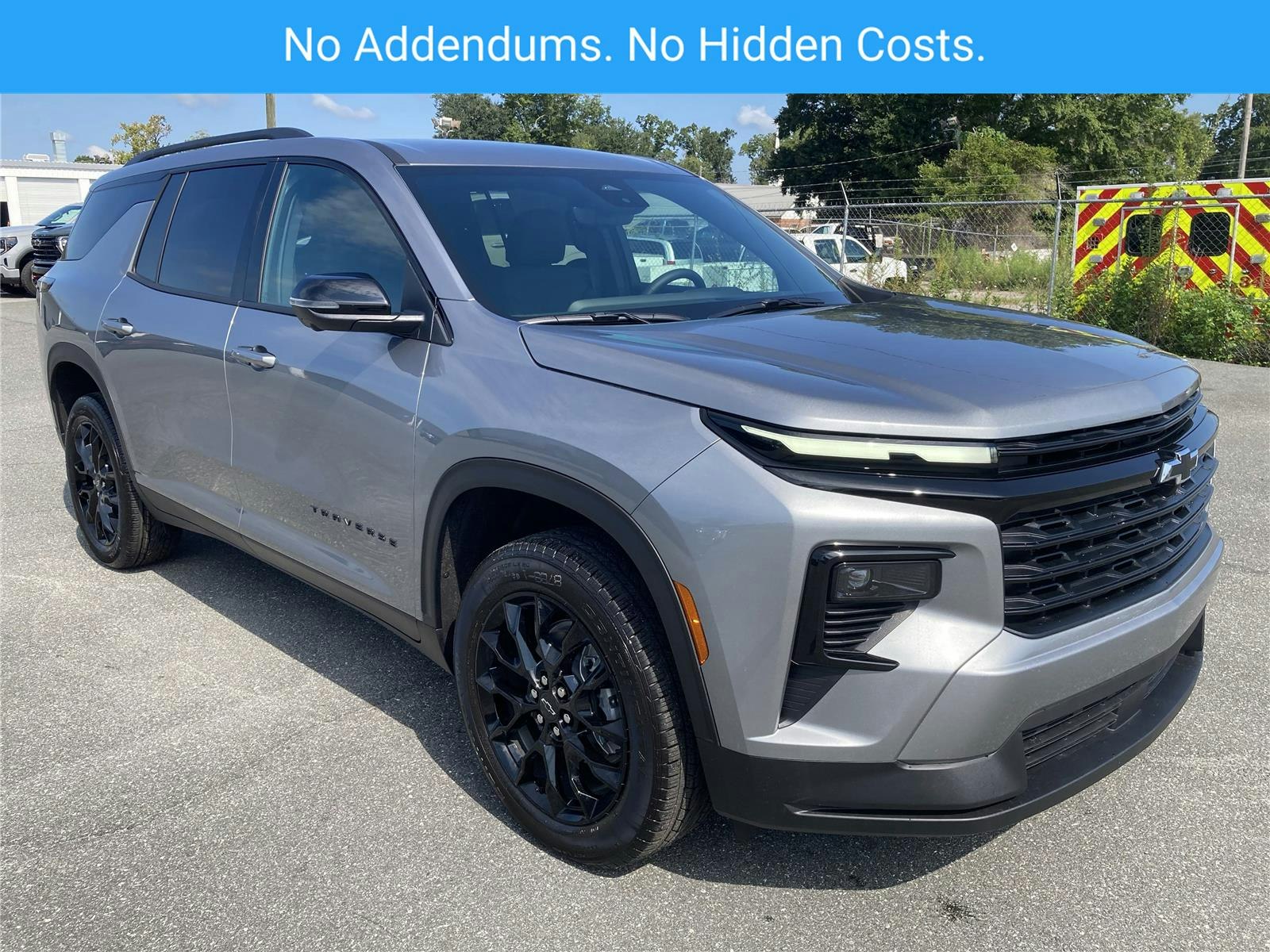 2026 Chevrolet Traverse FWD LT (MG26051) Main Image