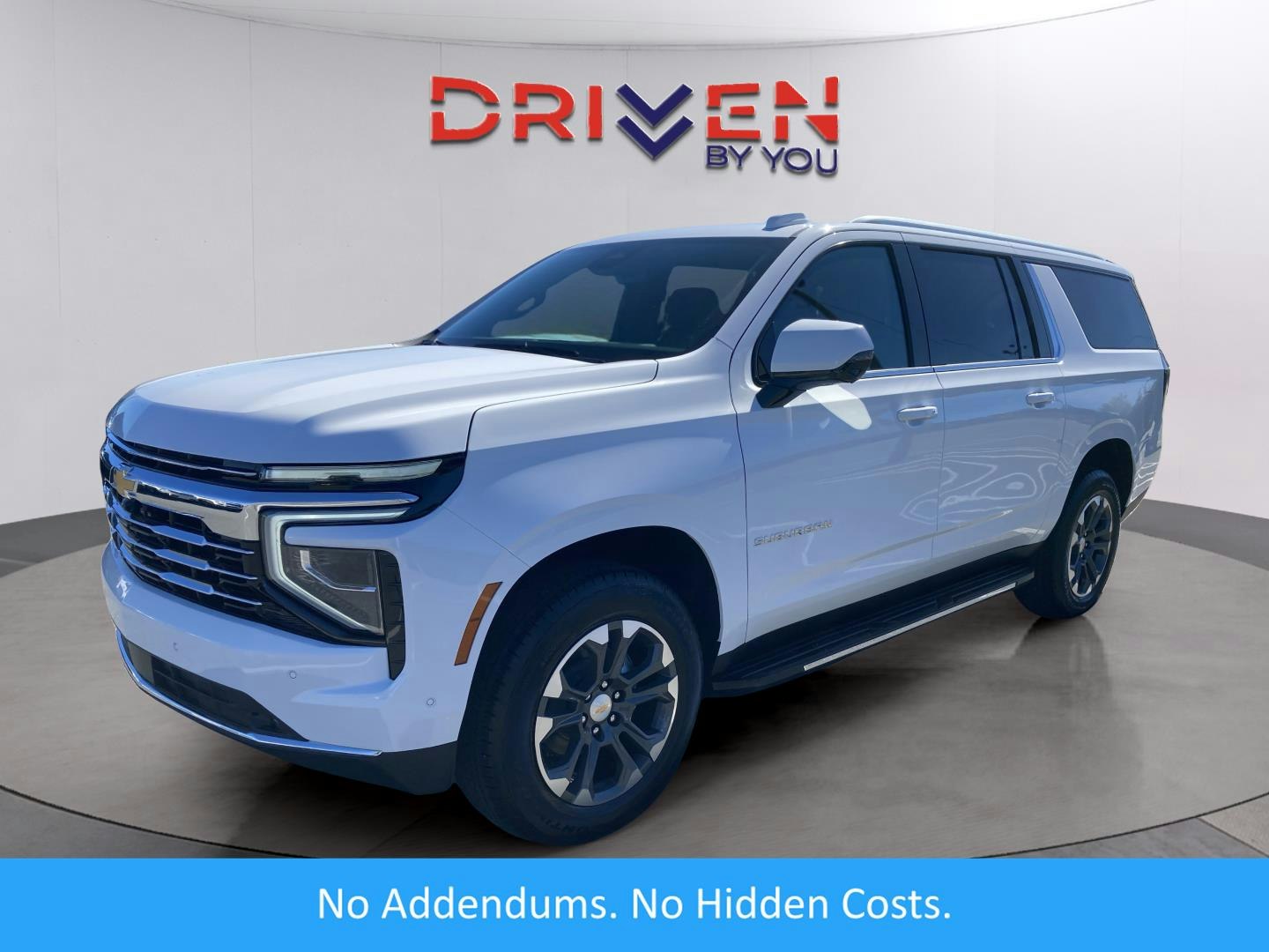 2026 Chevrolet Suburban LT (MG45132) Main Image