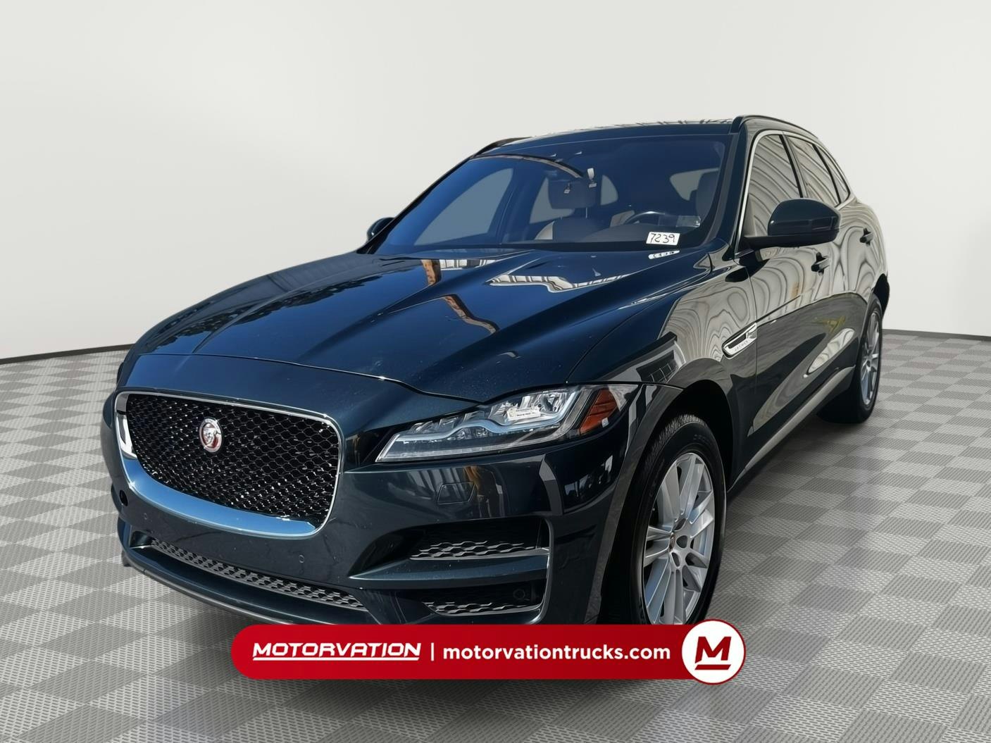 2017 Jaguar F-pace 20d Prestige (7239) Main Image