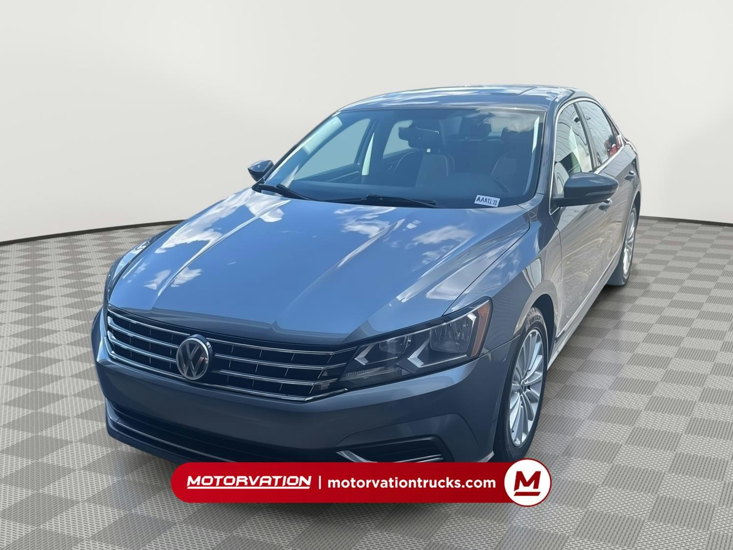 2016 Volkswagen Passat 1.8T SE (AAATL21) Main Image