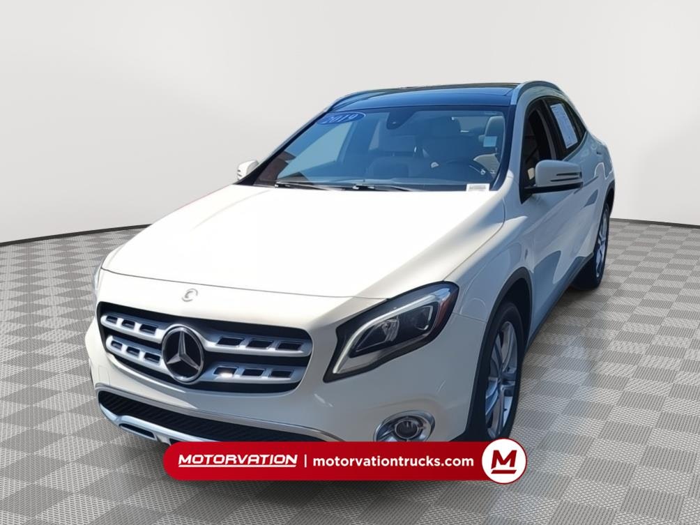 2019 Mercedes-Benz GLA GLA 250 (7611) Main Image