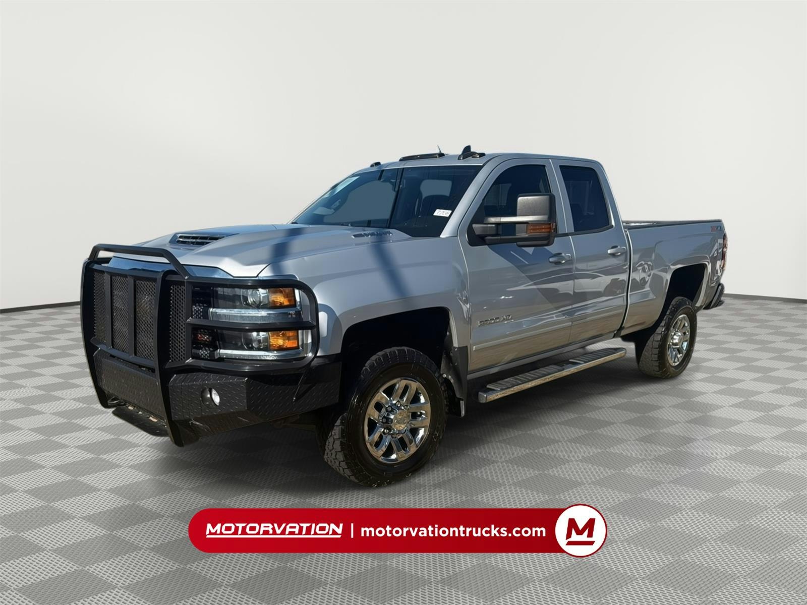 2017 Chevrolet Silverado 2500HD LT (7708) Main Image
