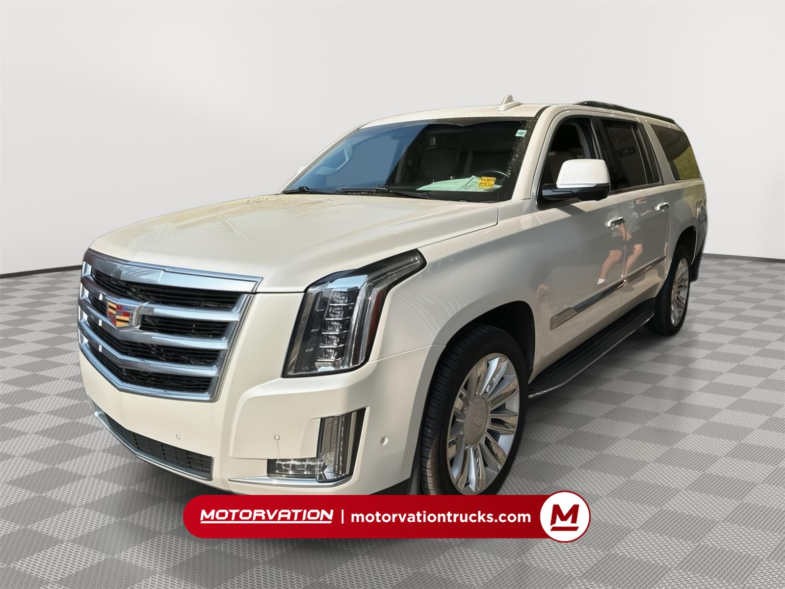 2018 Cadillac Escalade ESV Luxury (AAA2) Main Image
