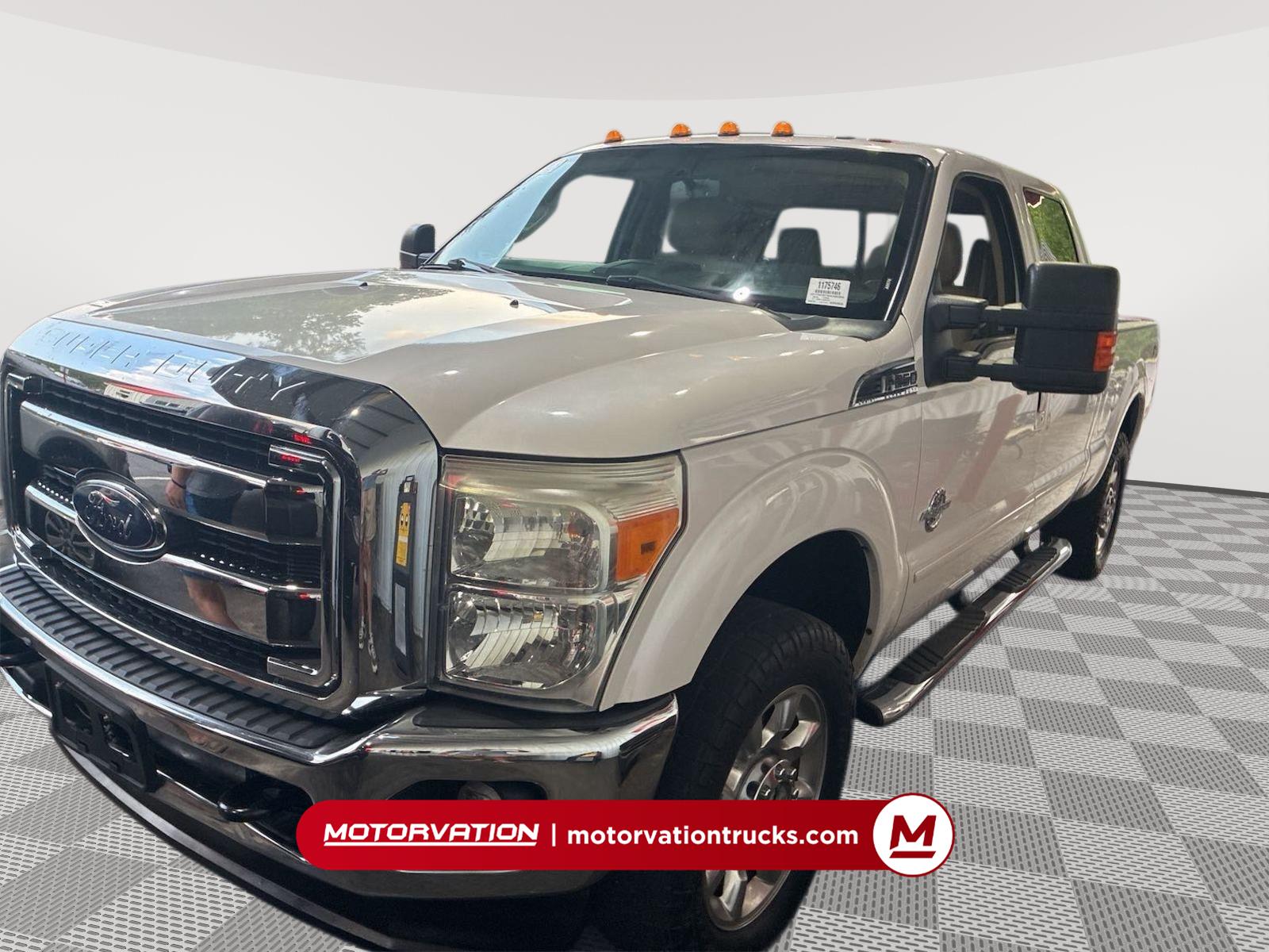 2016 Ford Super Duty F-250 Lariat (AA9) Main Image