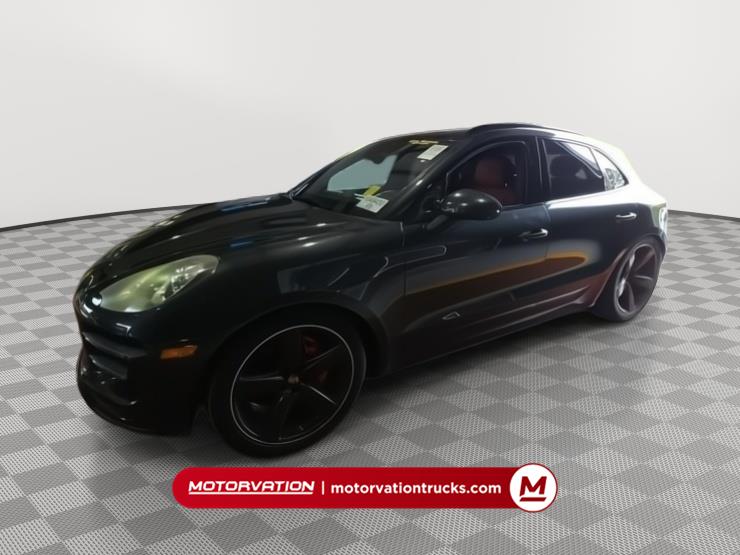 2017 Porsche Macan Turbo (8210) Main Image