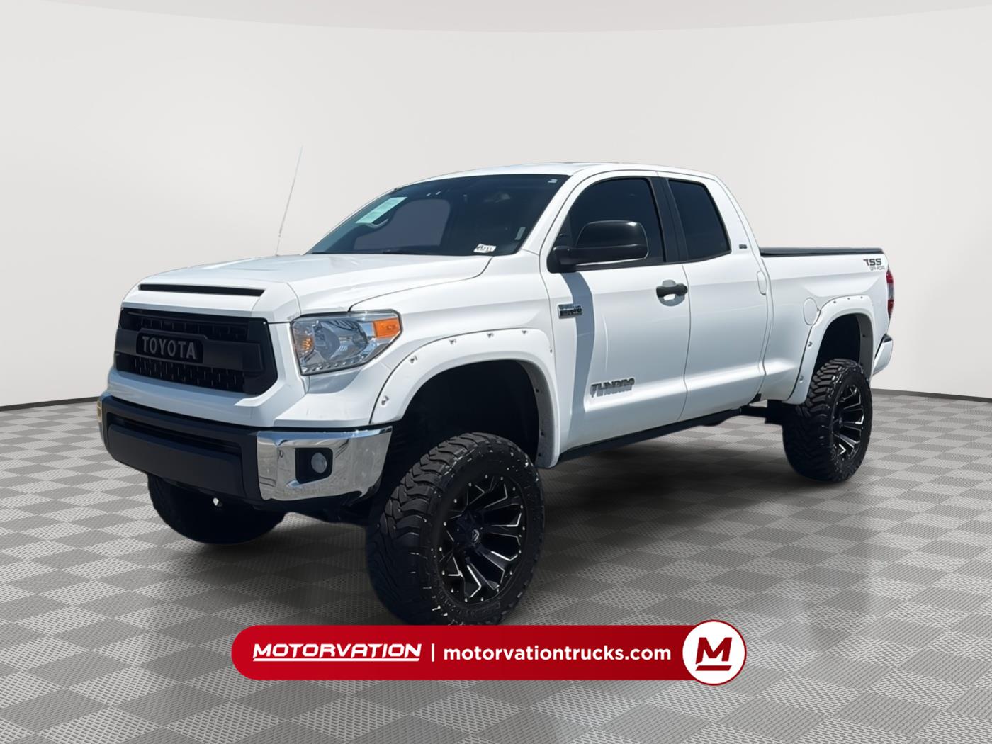 2016 Toyota Tundra SR5 (8233) Main Image