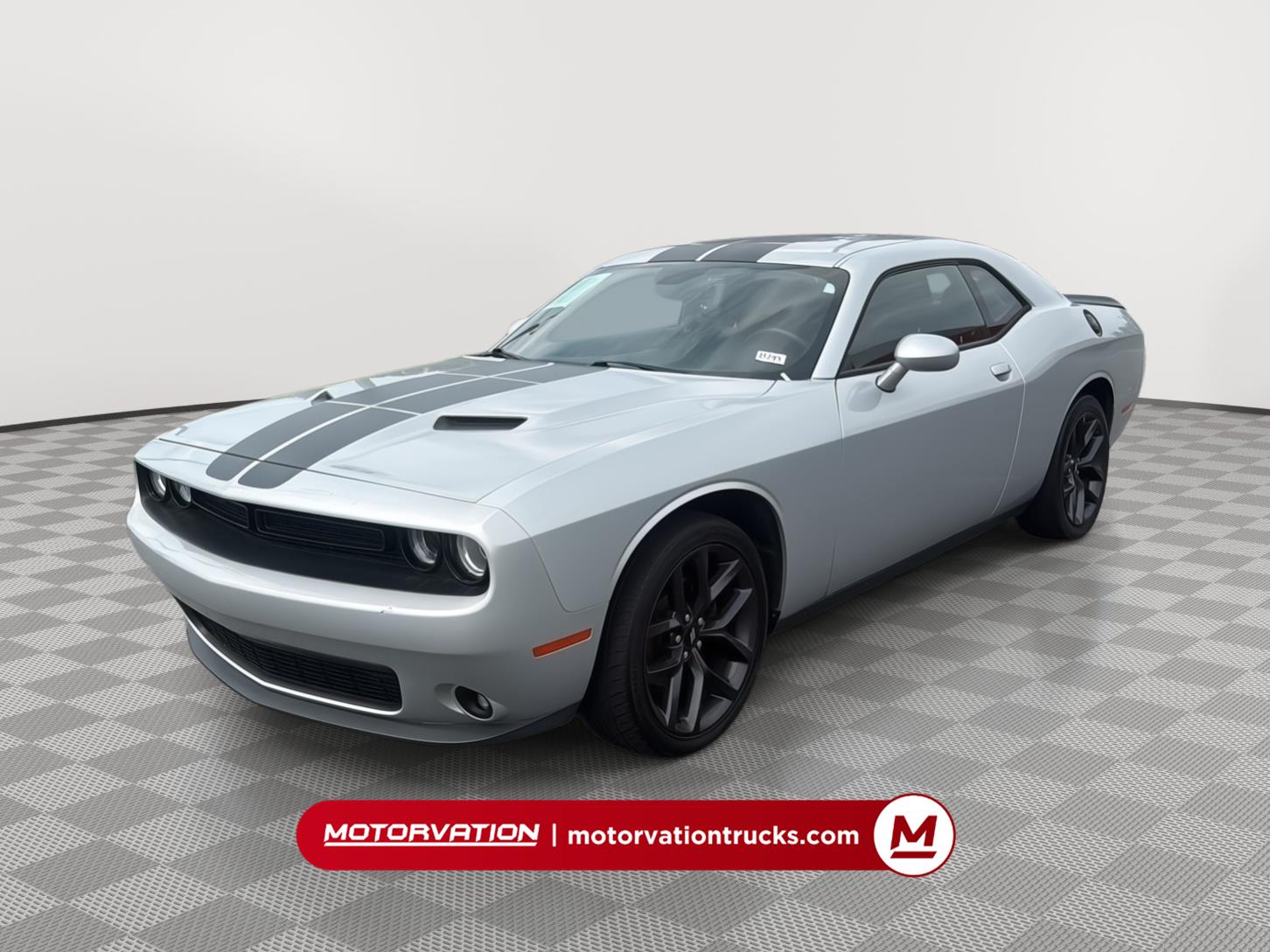 2019 Dodge Challenger SXT (8249) Main Image