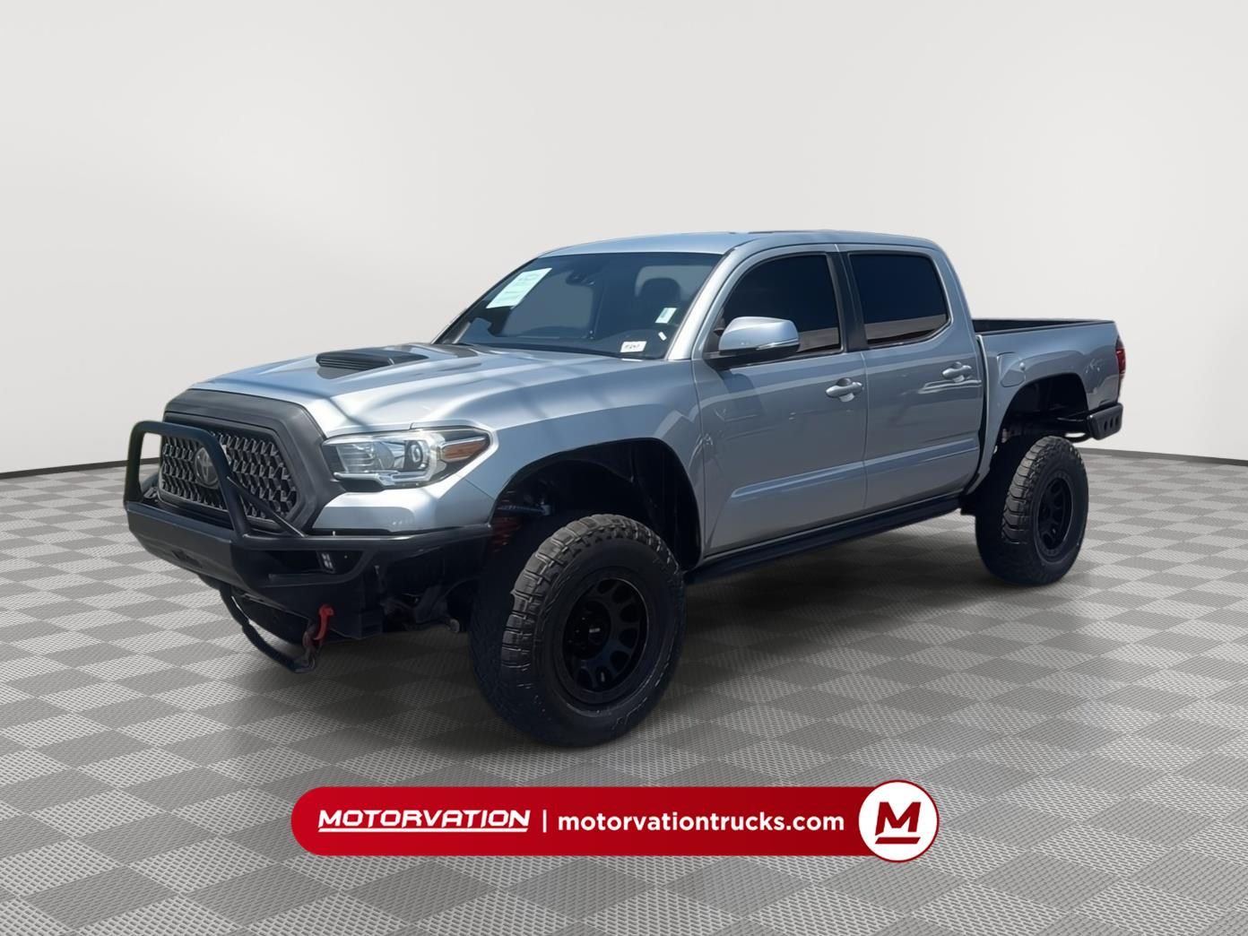 2018 Toyota Tacoma TRD Sport (8261) Main Image