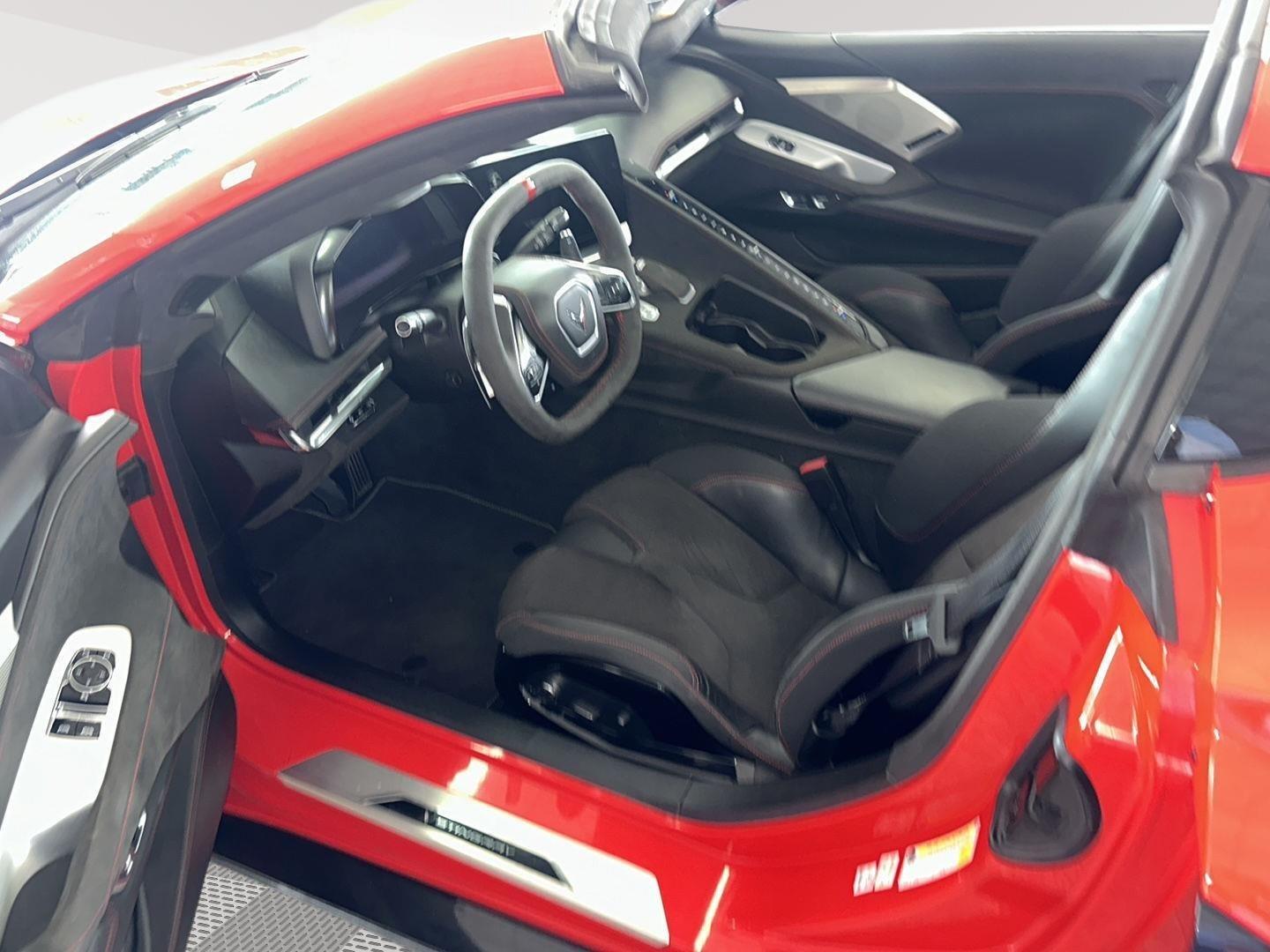 2020 Chevrolet Corvette 3LT - Photo 15