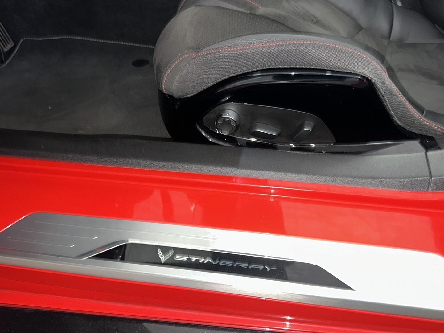 2020 Chevrolet Corvette 3LT - Photo 16