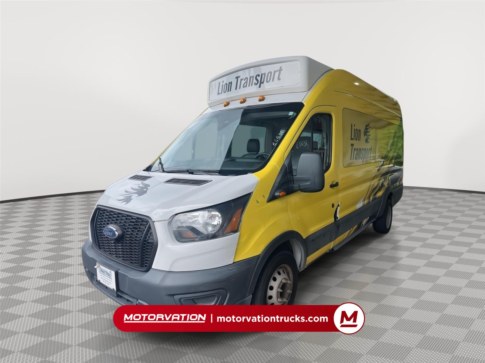 2022 Ford Transit Passenger Wagon XL (8438) Main Image