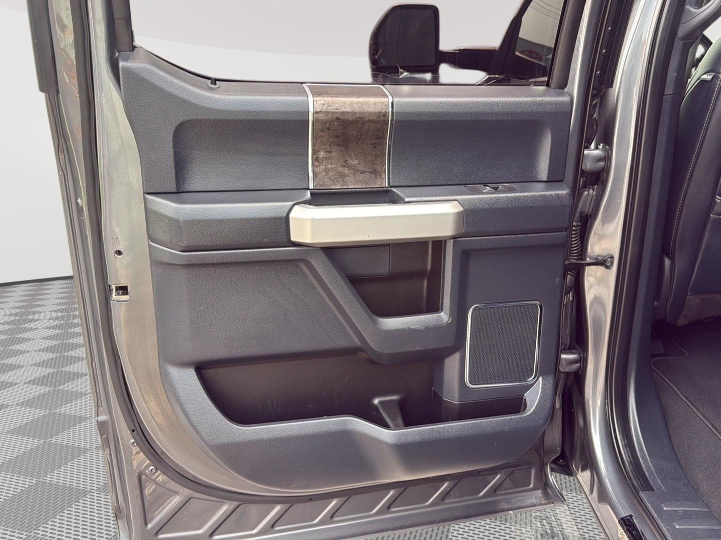 2022 Ford F-250 Super Duty Lariat - Photo 24
