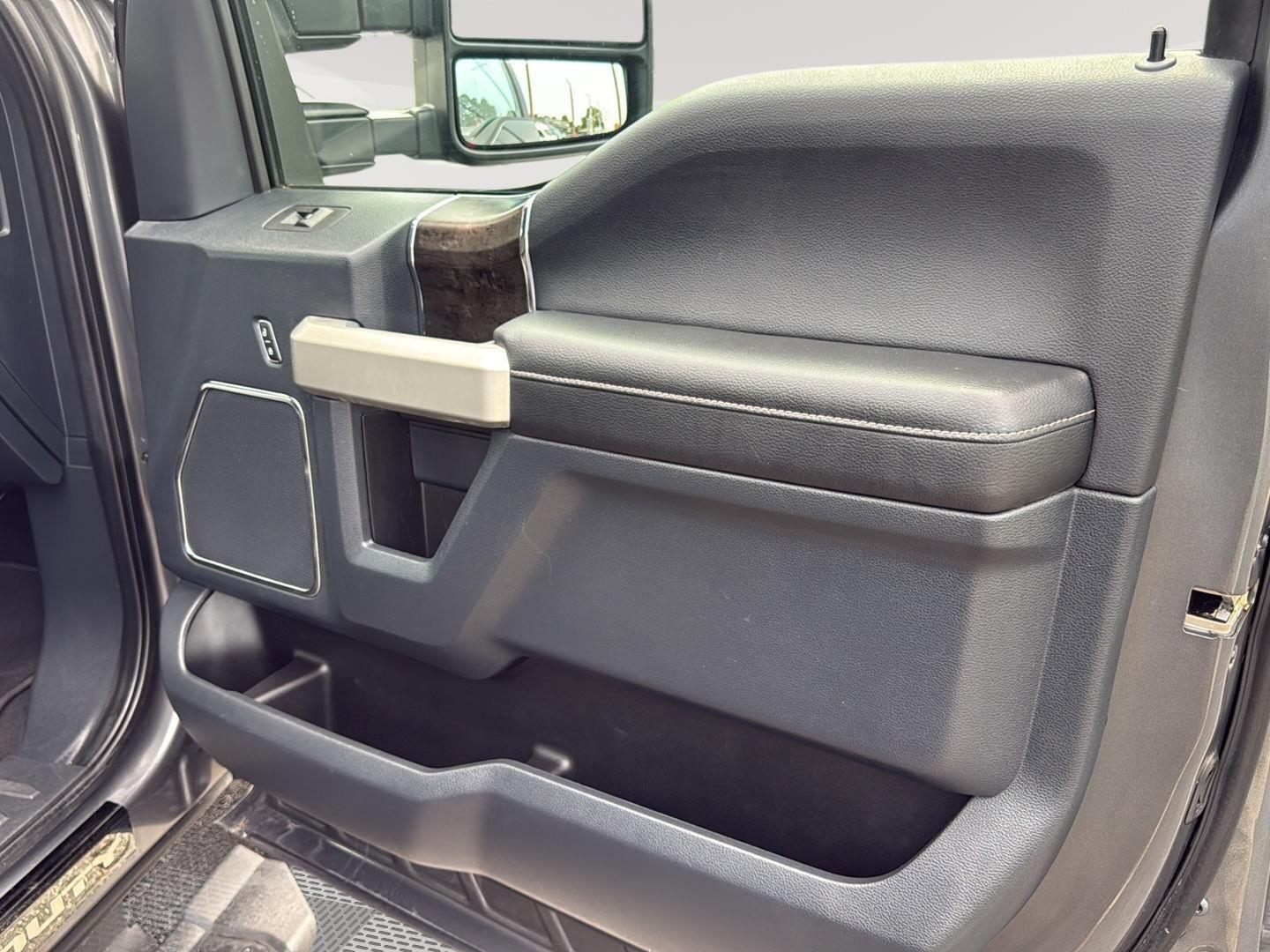 2022 Ford F-250 Super Duty Lariat - Photo 48