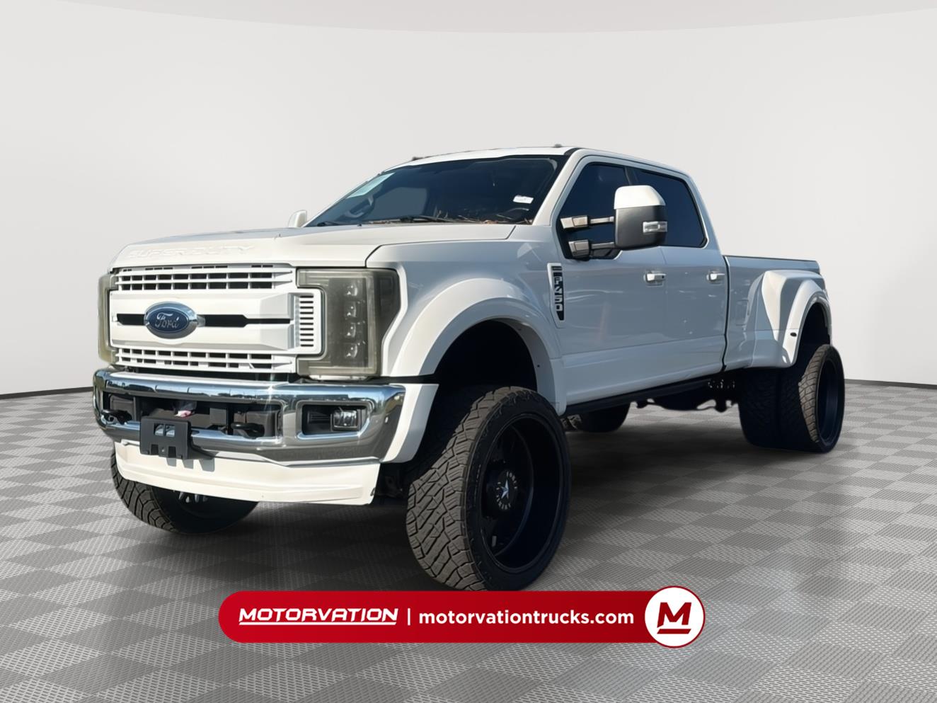 2018 Ford Super Duty F-450 DRW Limited (8651) Main Image