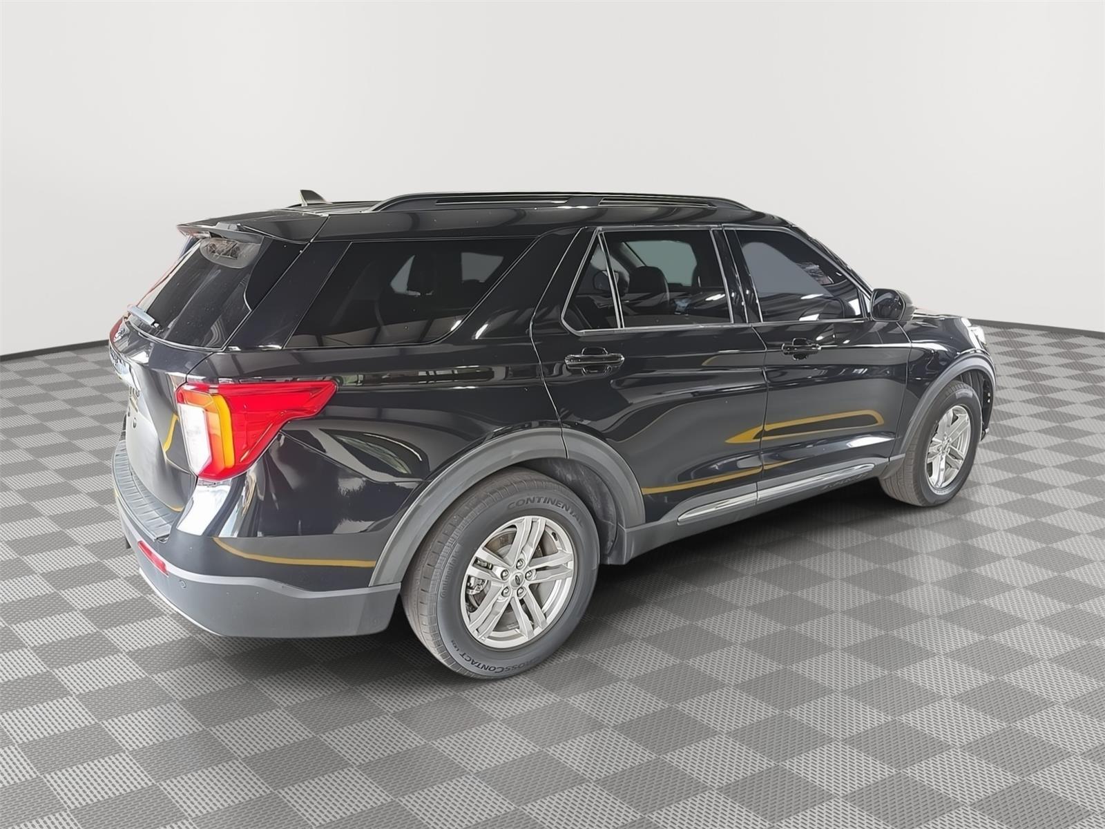 2022 Ford Explorer XLT - Photo 5
