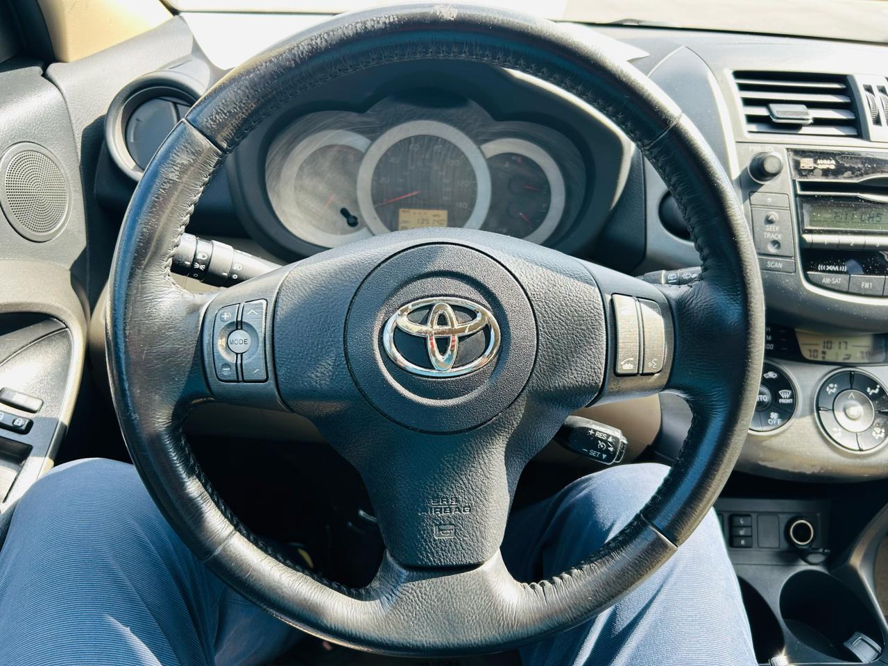 2011 Toyota RAV4 Limited - Photo 21