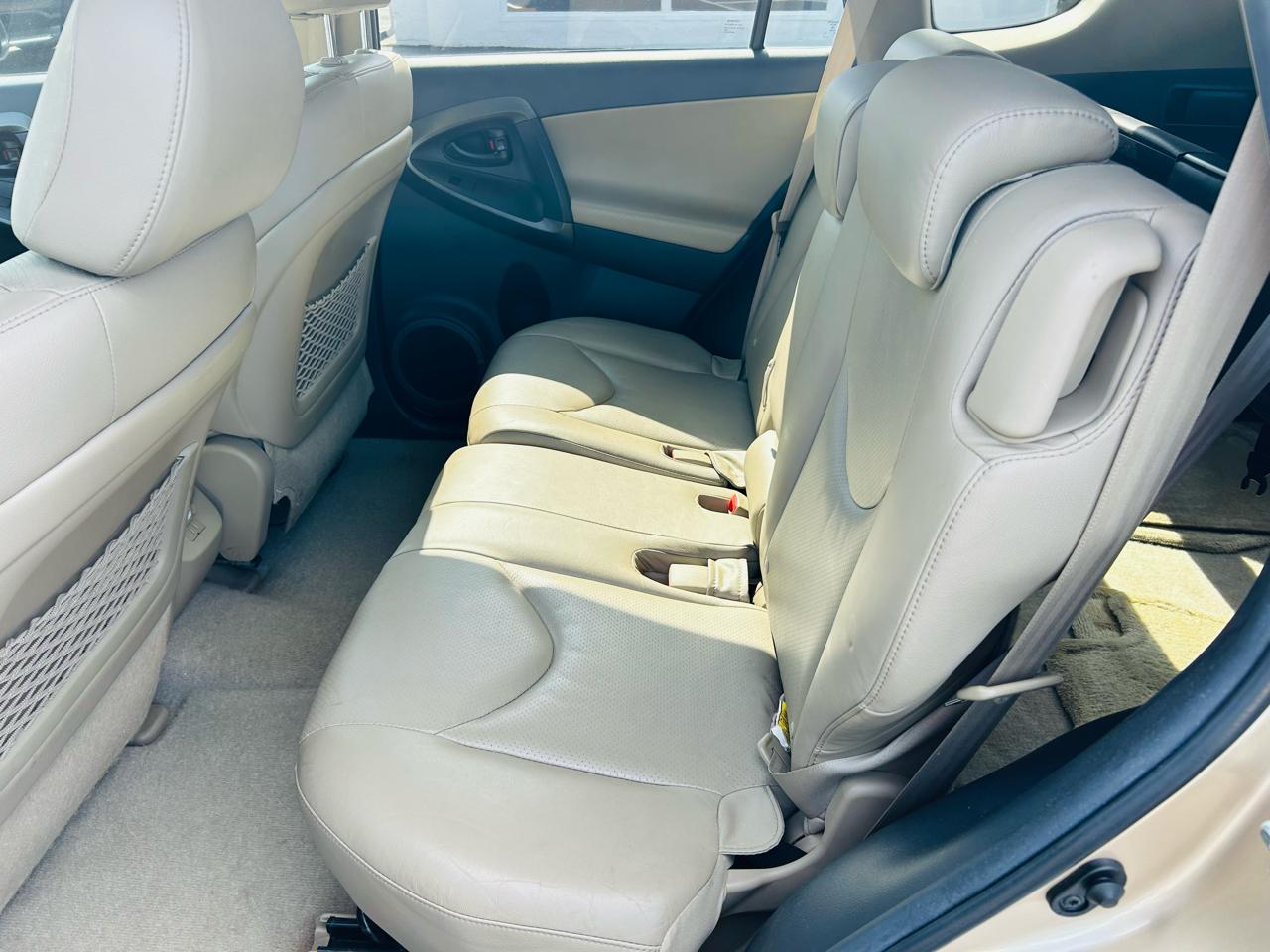2011 Toyota RAV4 Limited - Photo 28