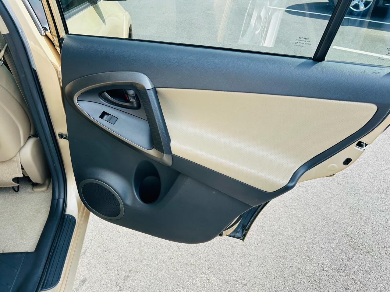 2011 Toyota RAV4 Limited - Photo 31